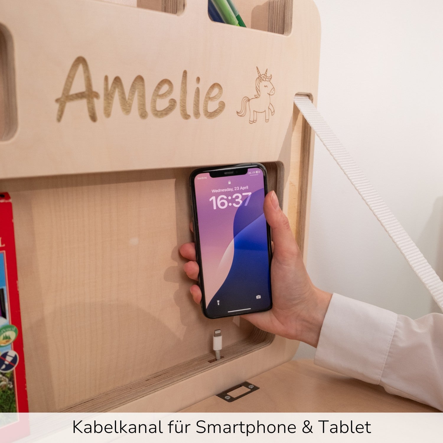 Kinderschreibtisch klappbar & personalisiert – schafft Platz & Freude im Kinderzimmer