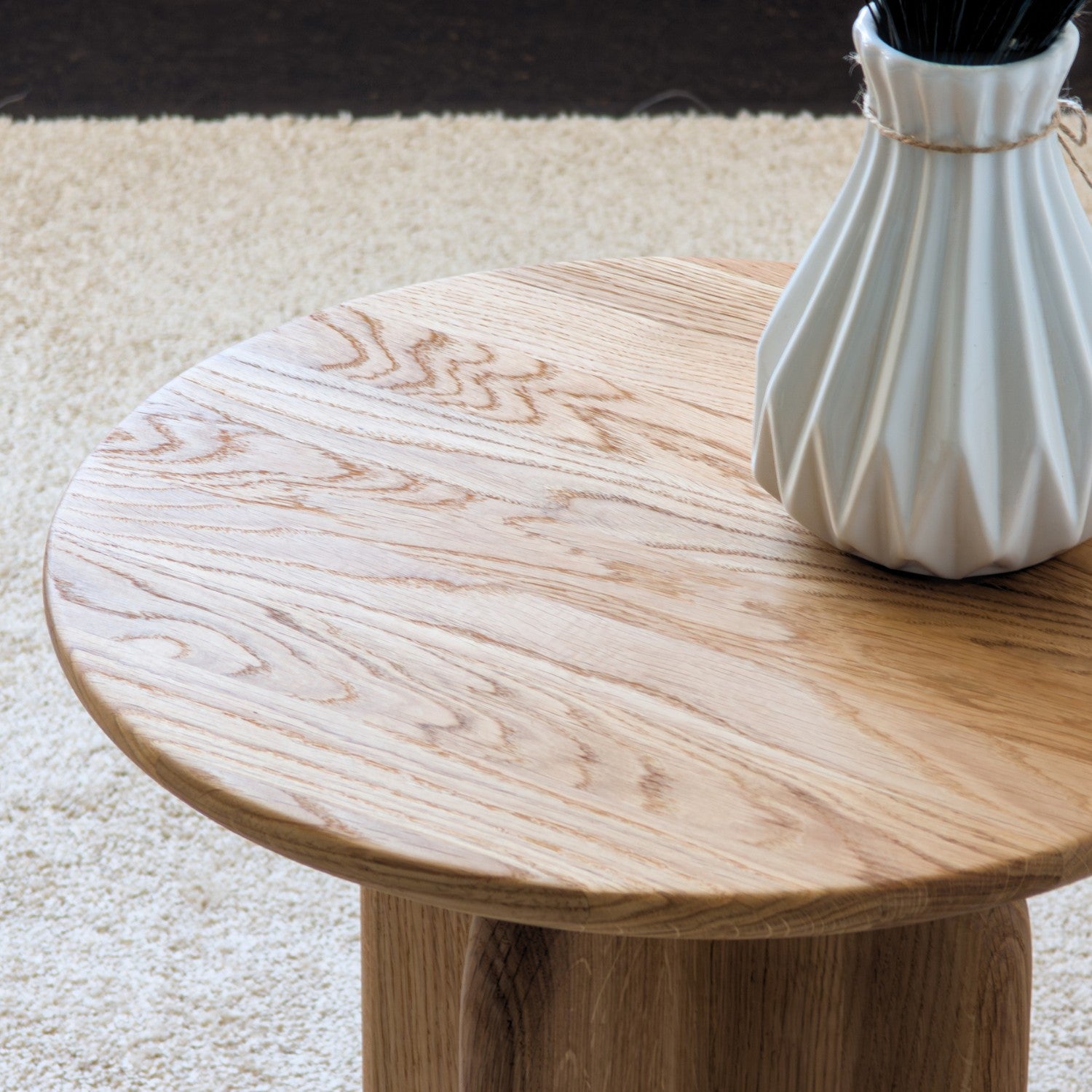Beistelltisch aus massiver Eiche (FSC®) – Luna