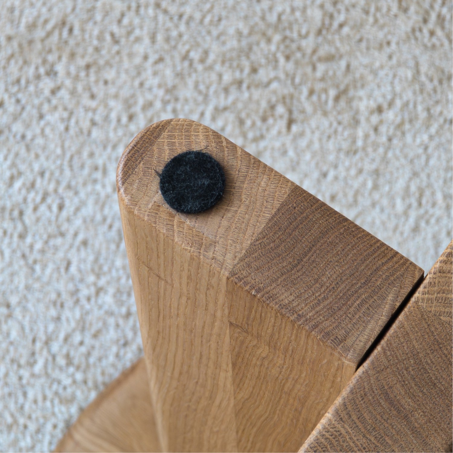 Beistelltisch aus massiver Eiche (FSC®) – Luna