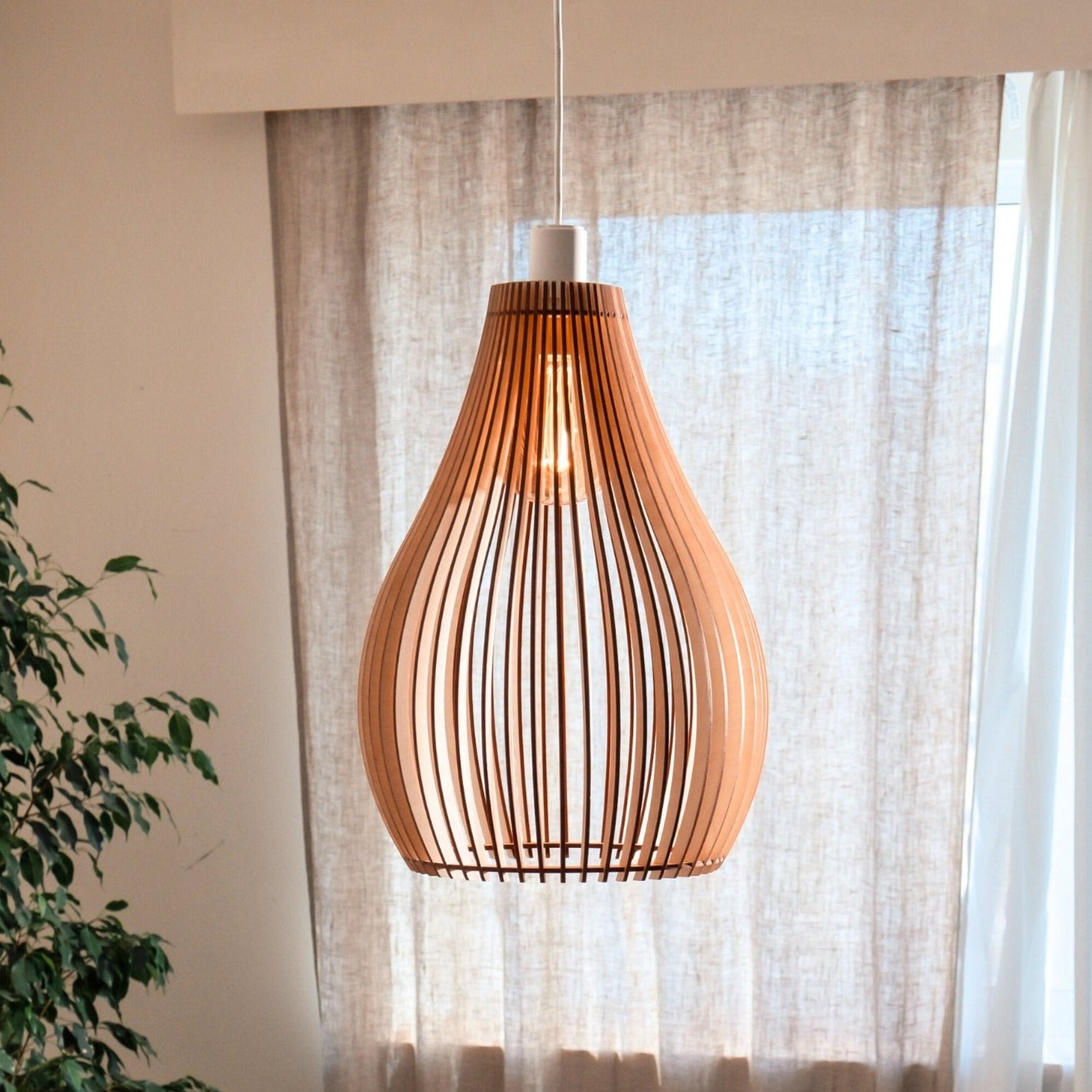 Holzlampe 'Loki'